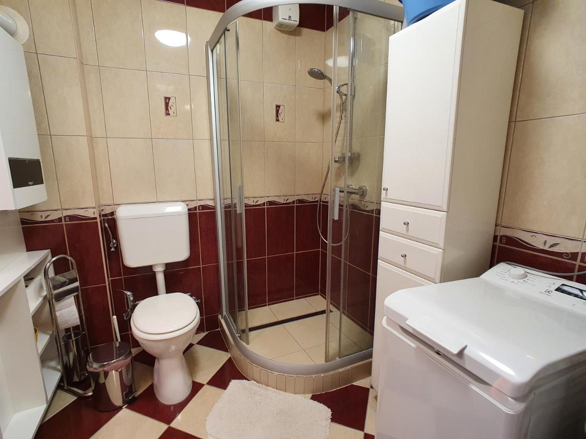 Dorci Apartman Keszthely Exteriör bild