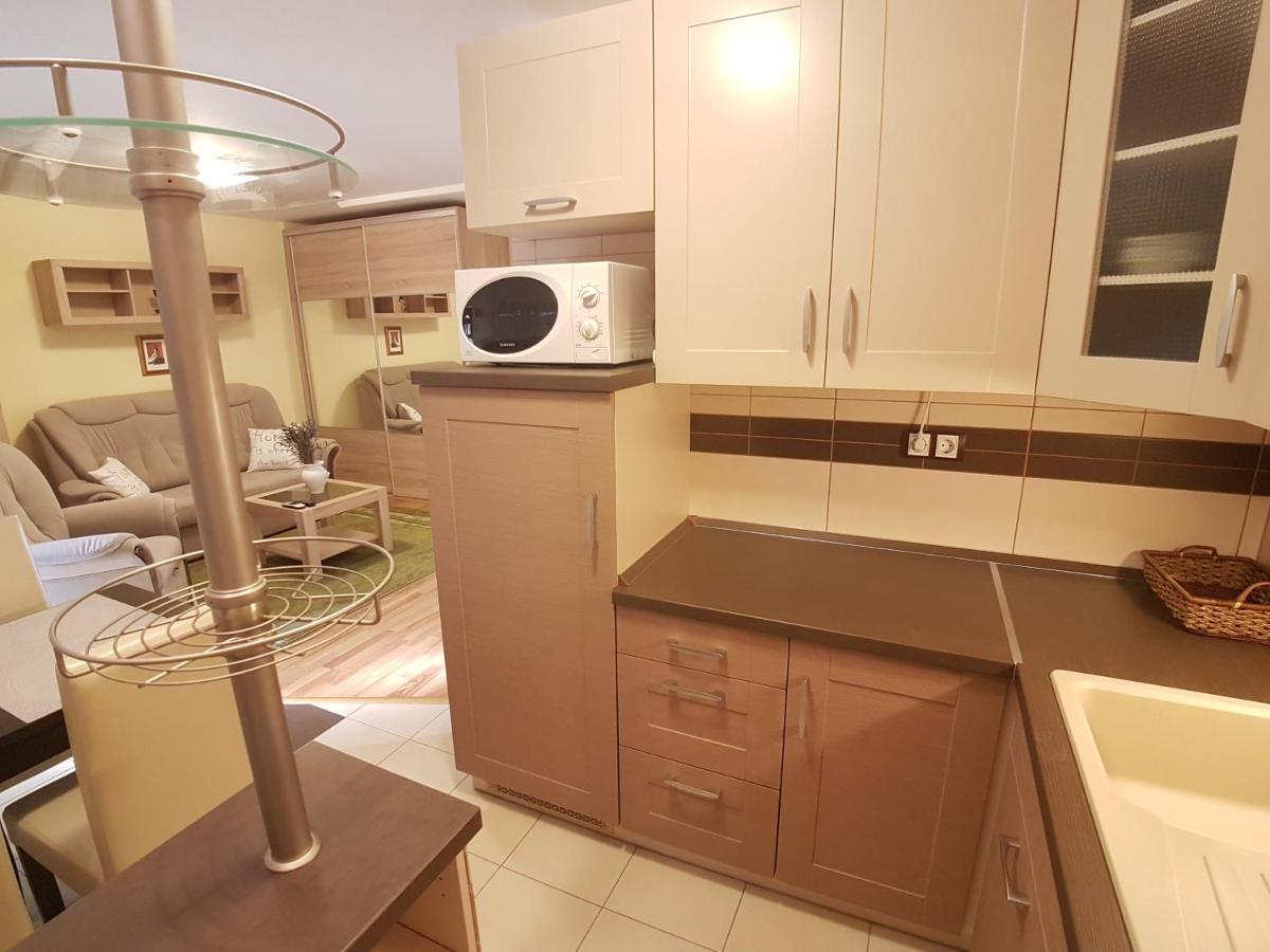 Dorci Apartman Keszthely Exteriör bild