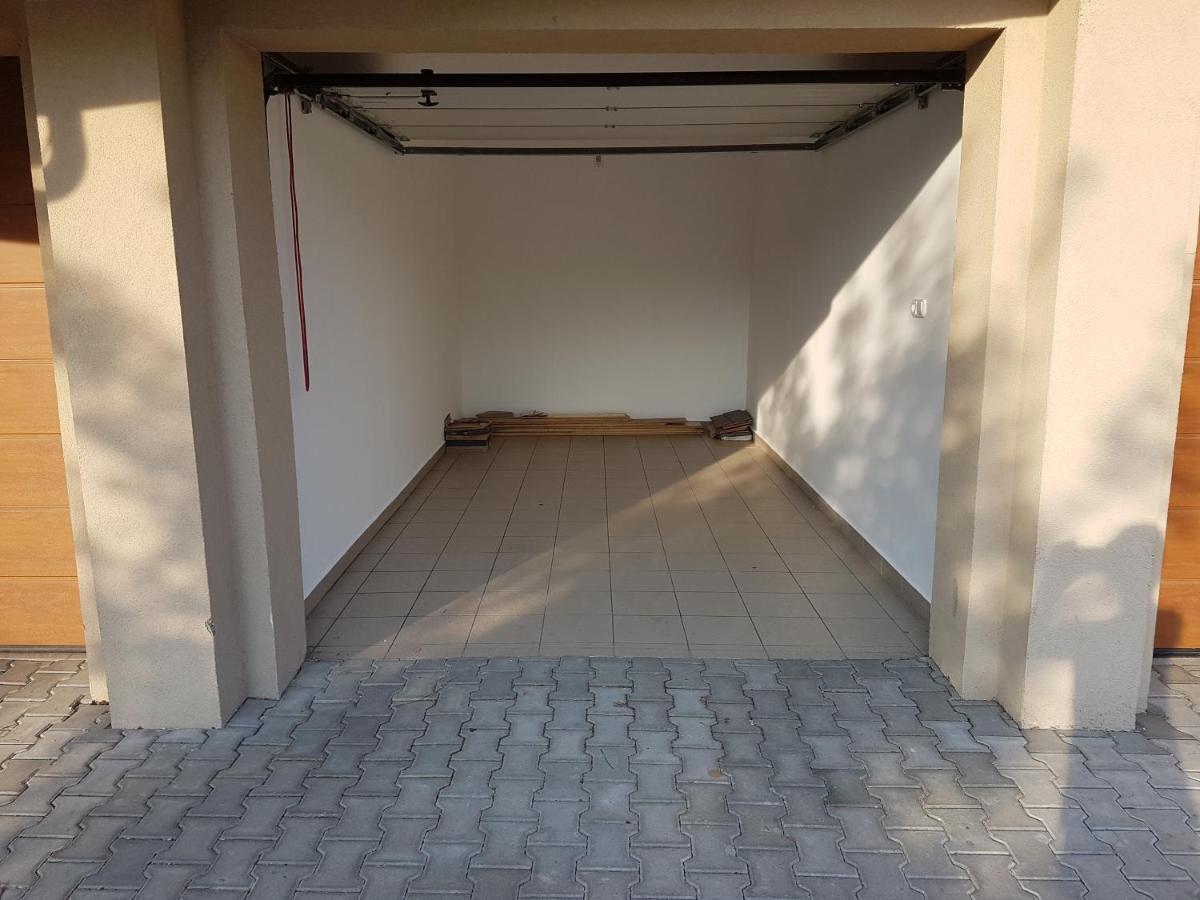 Dorci Apartman Keszthely Exteriör bild